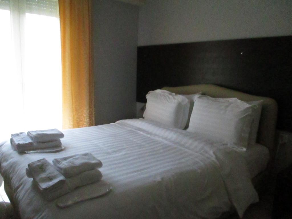 Kyknos De Luxe Suites & Rooms Kastoria Chambre photo