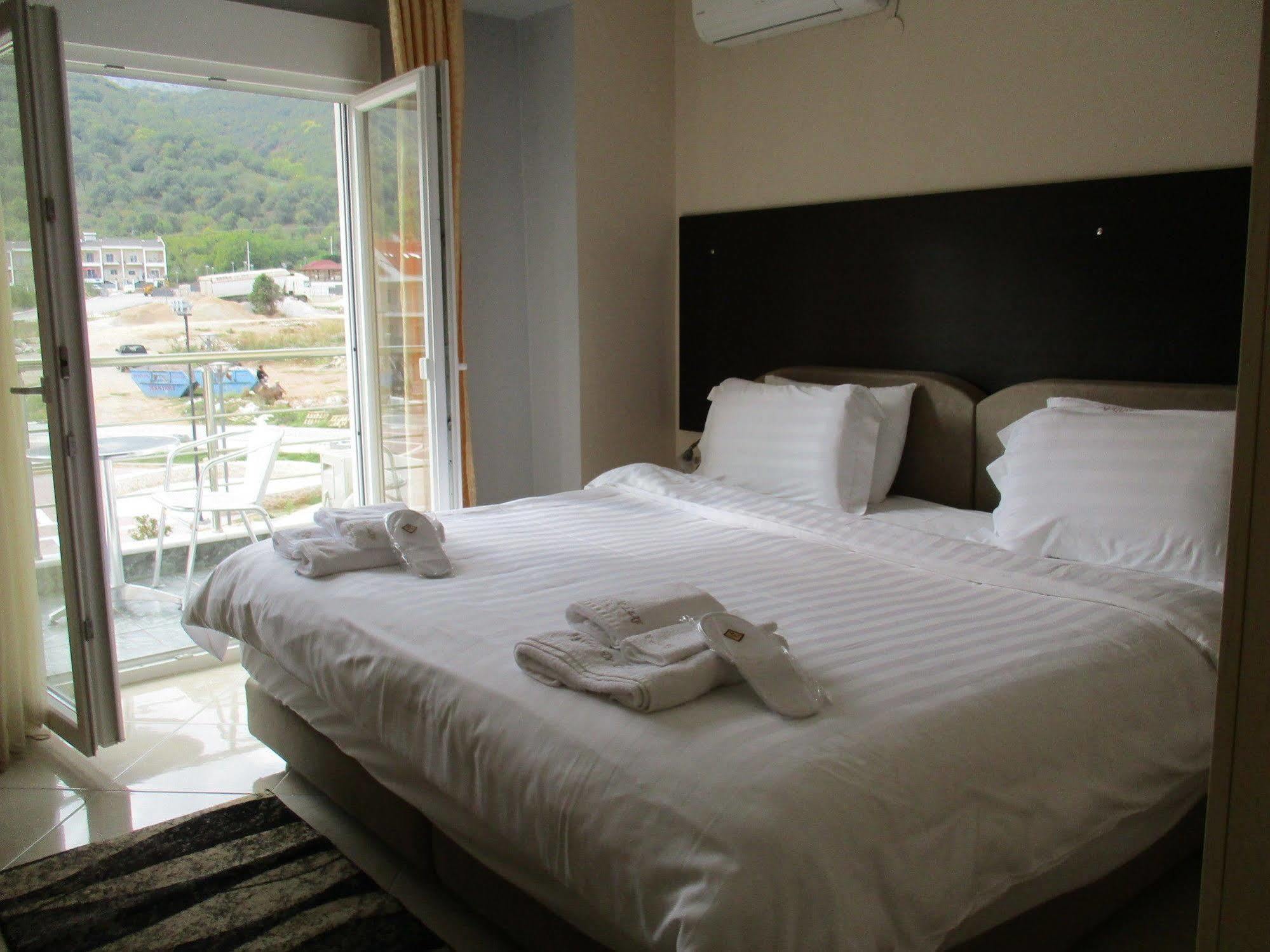 Kyknos De Luxe Suites & Rooms Kastoria Extérieur photo